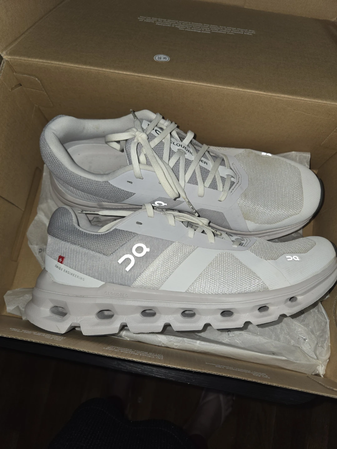 On Cloudswift Running Shoes - photo 2