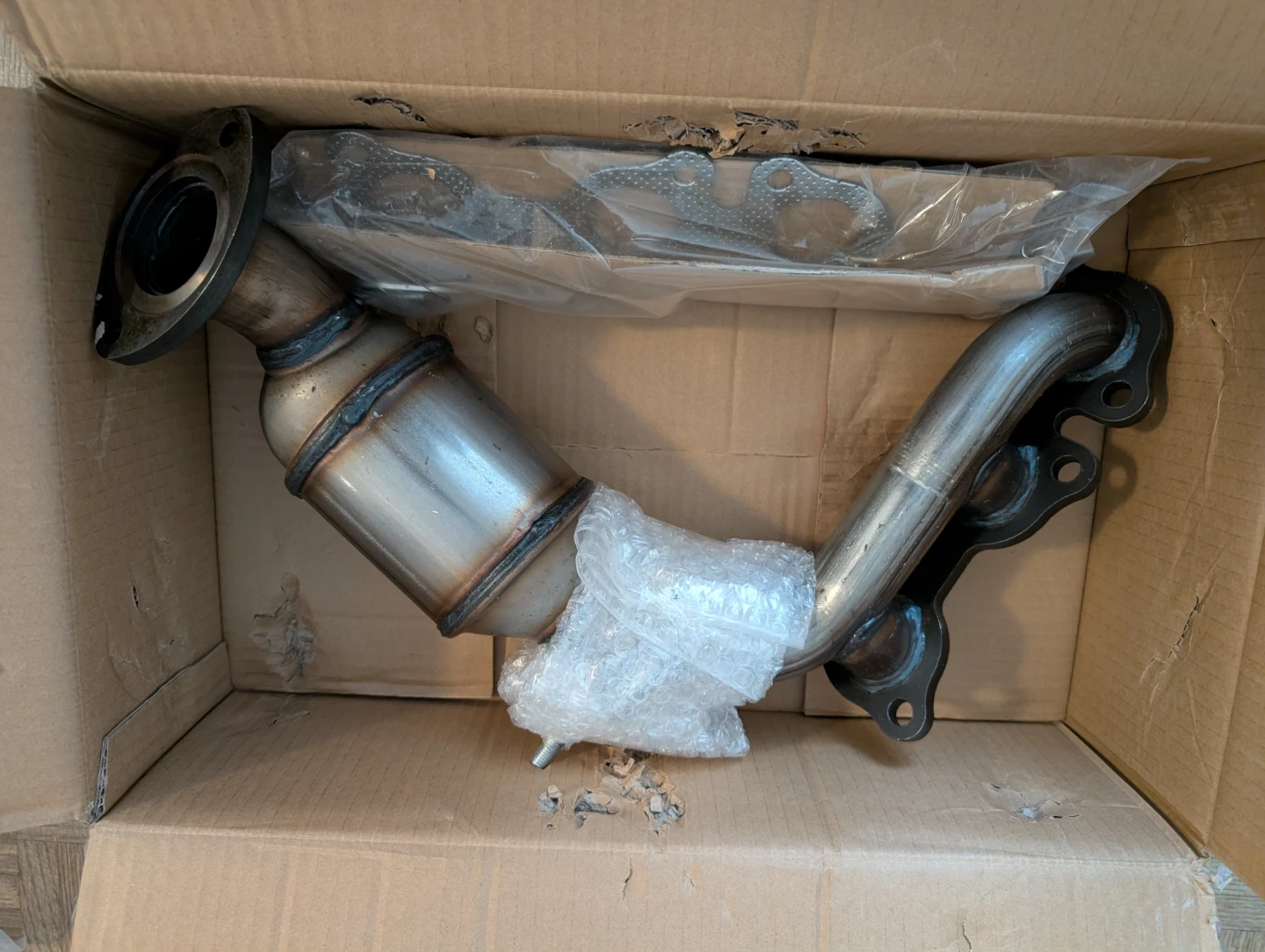AP Premium Catalytic Converter CCT41240-C - photo 3