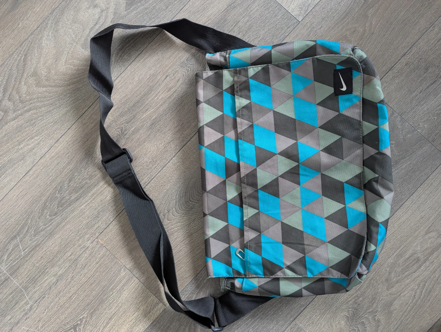 Nike Messenger Bag