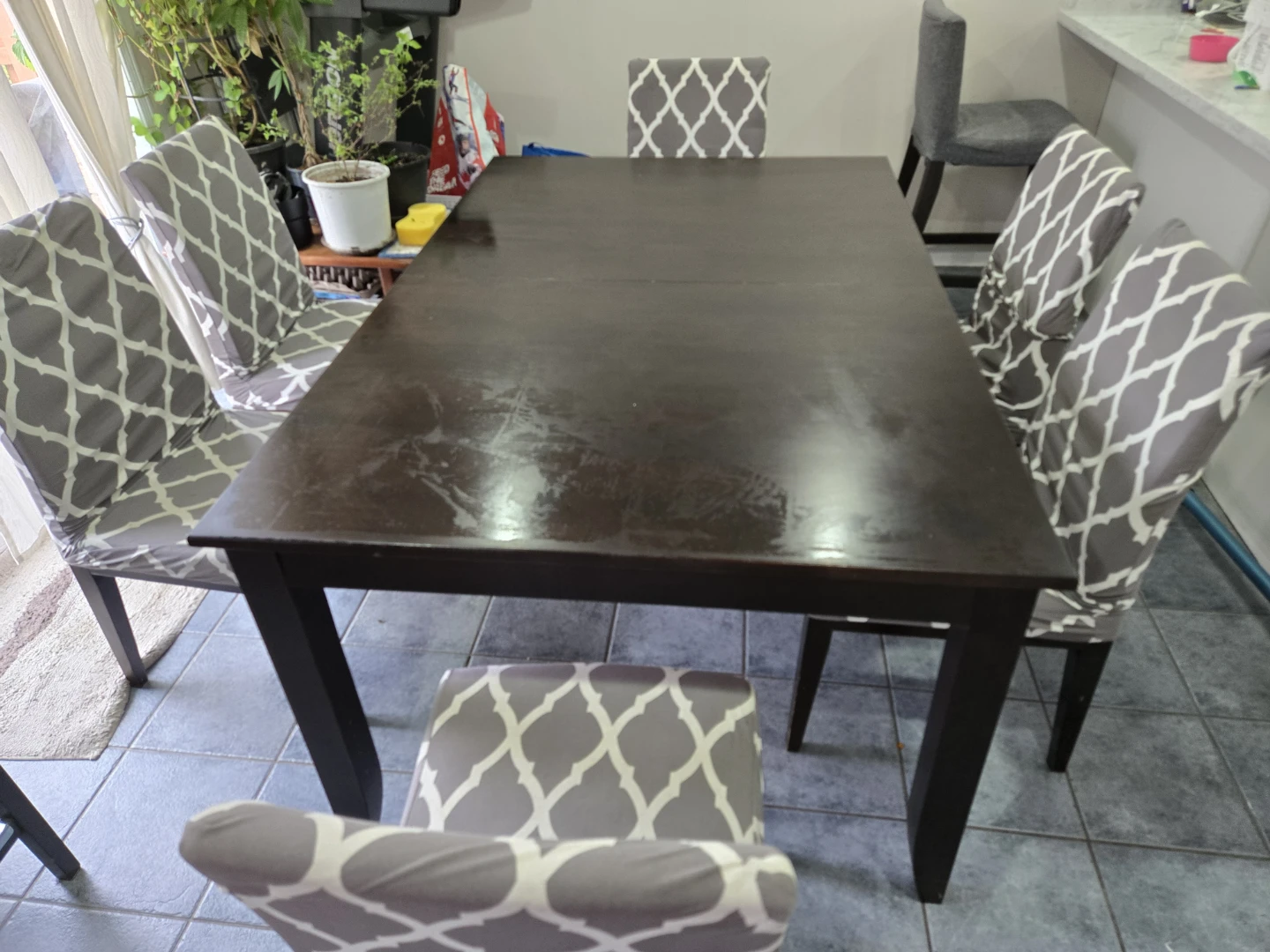 Dining Table and 6 Chairs Set