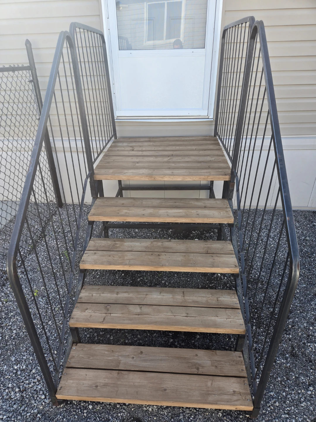 Steel Entrance Stairs / Platform - photo 2