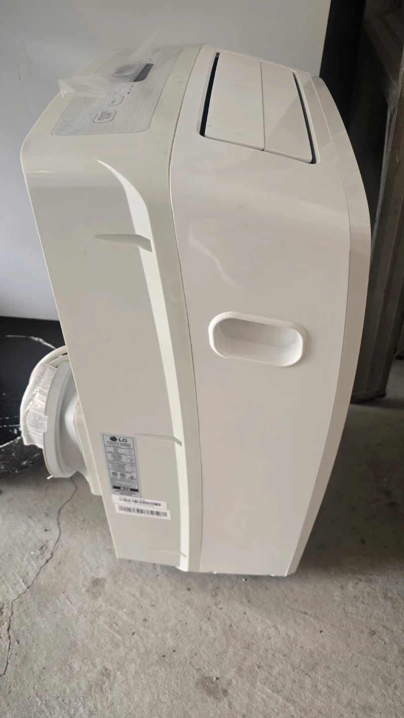 LG LP0721WSB Portable Air Conditioner - photo 3