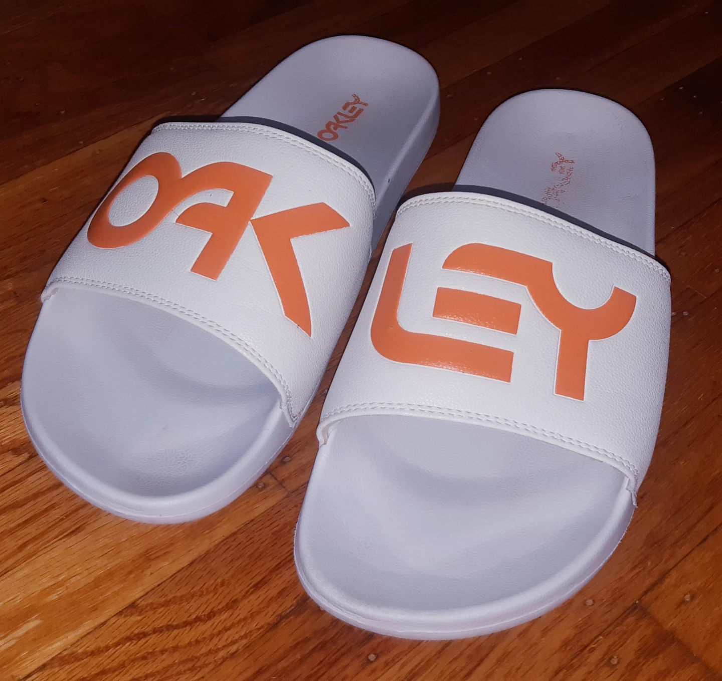 Oakley Slides Size 13 White/Orange