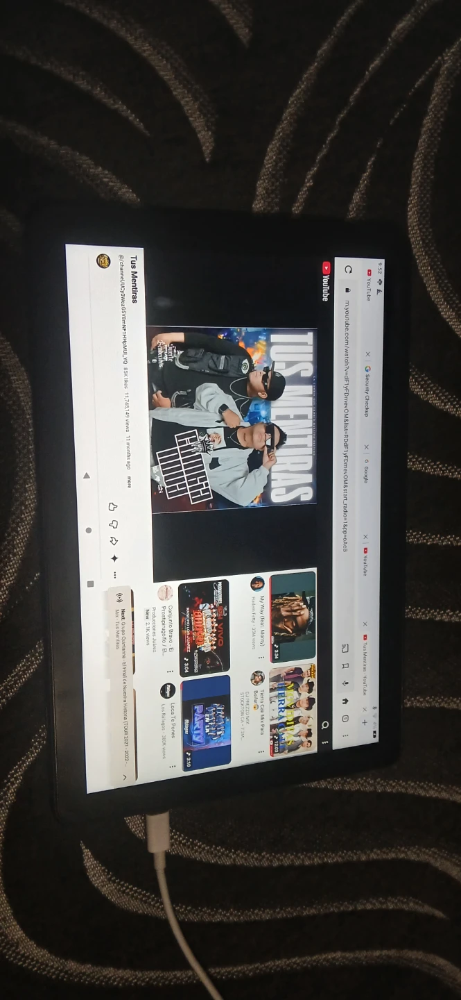 Amazon Fire HD 10 Tablet - photo 4