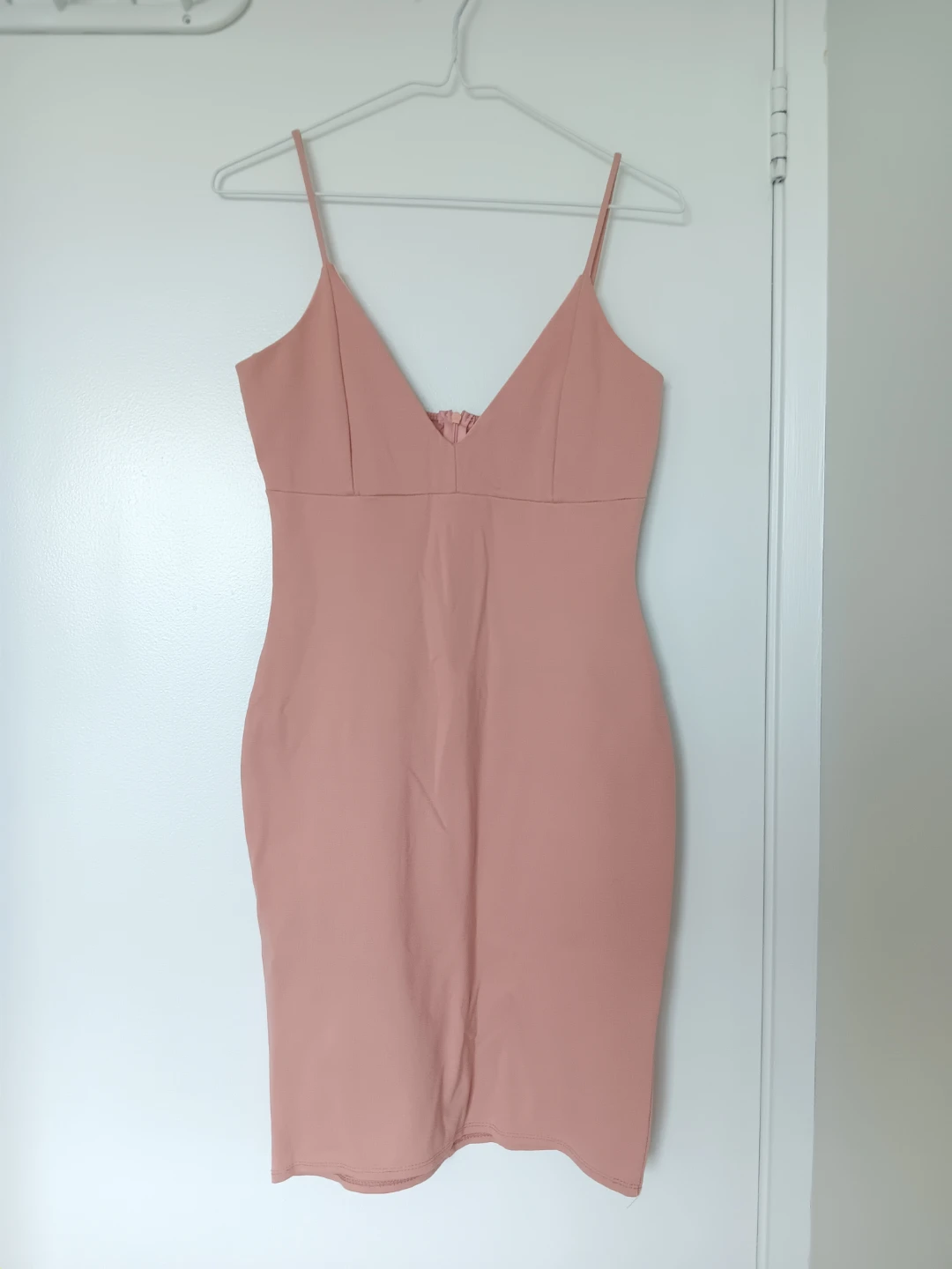 Pink bodycon dress