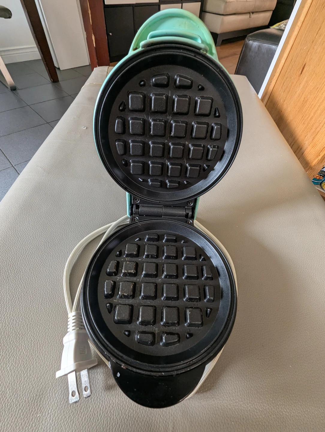 Mini waffle maker - photo 2