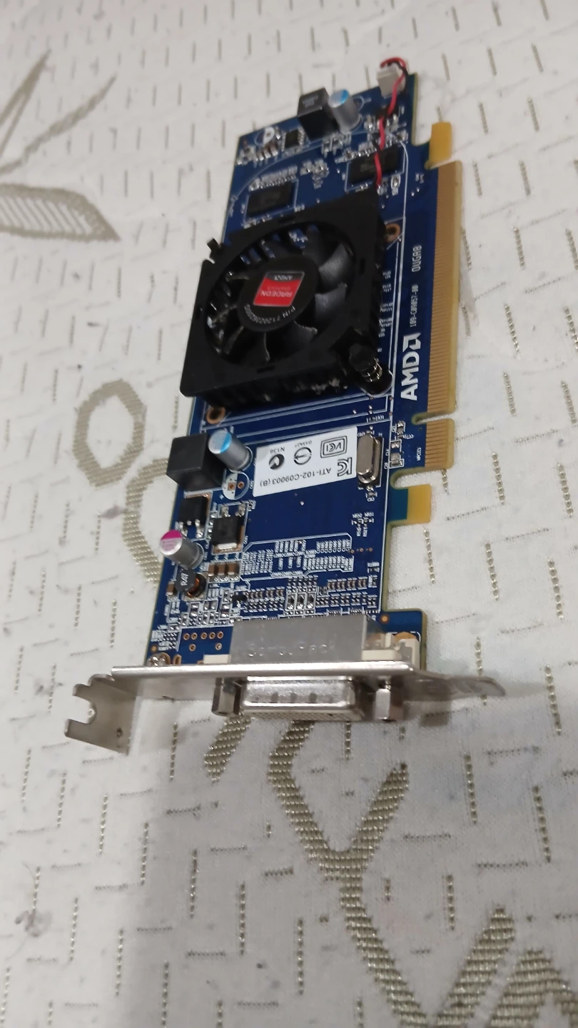 AMD Radeon Graphics Card - photo 3