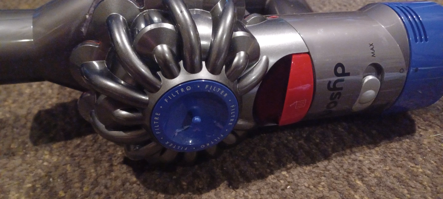 Dyson v8 vacuum parts - photo 3