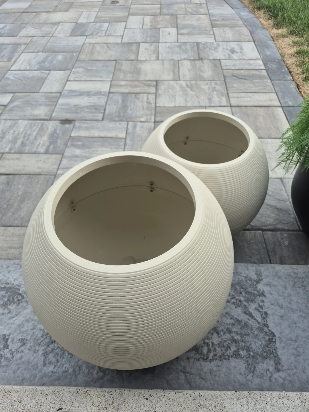 2 Large Sphere Planter Pot - 20 inch diameter - photo 5