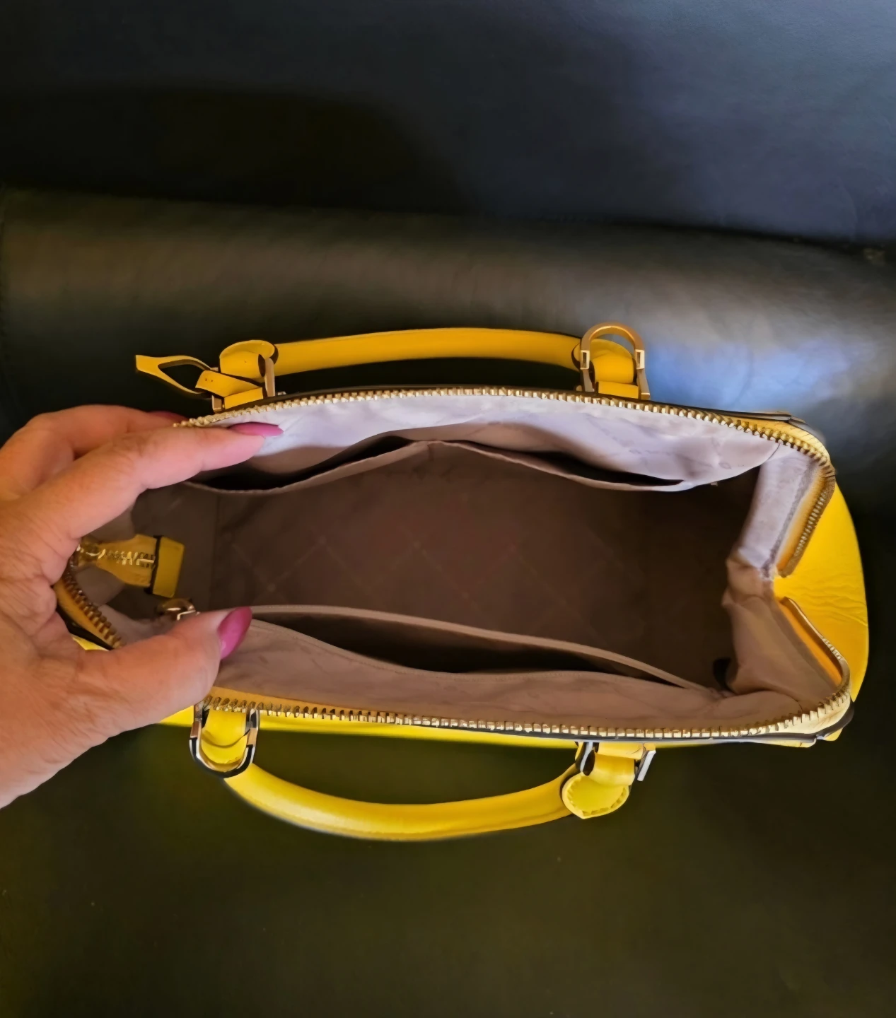 Michael Kors Charlotte Crossbody Satchel in Citrus - photo 5