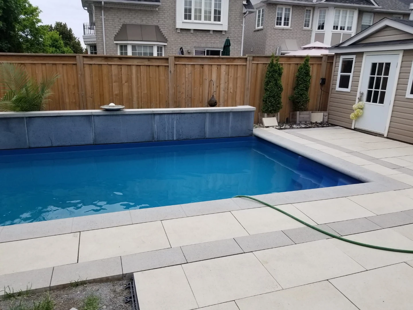 Interlocking Paving Stones and Pool Coping Stones