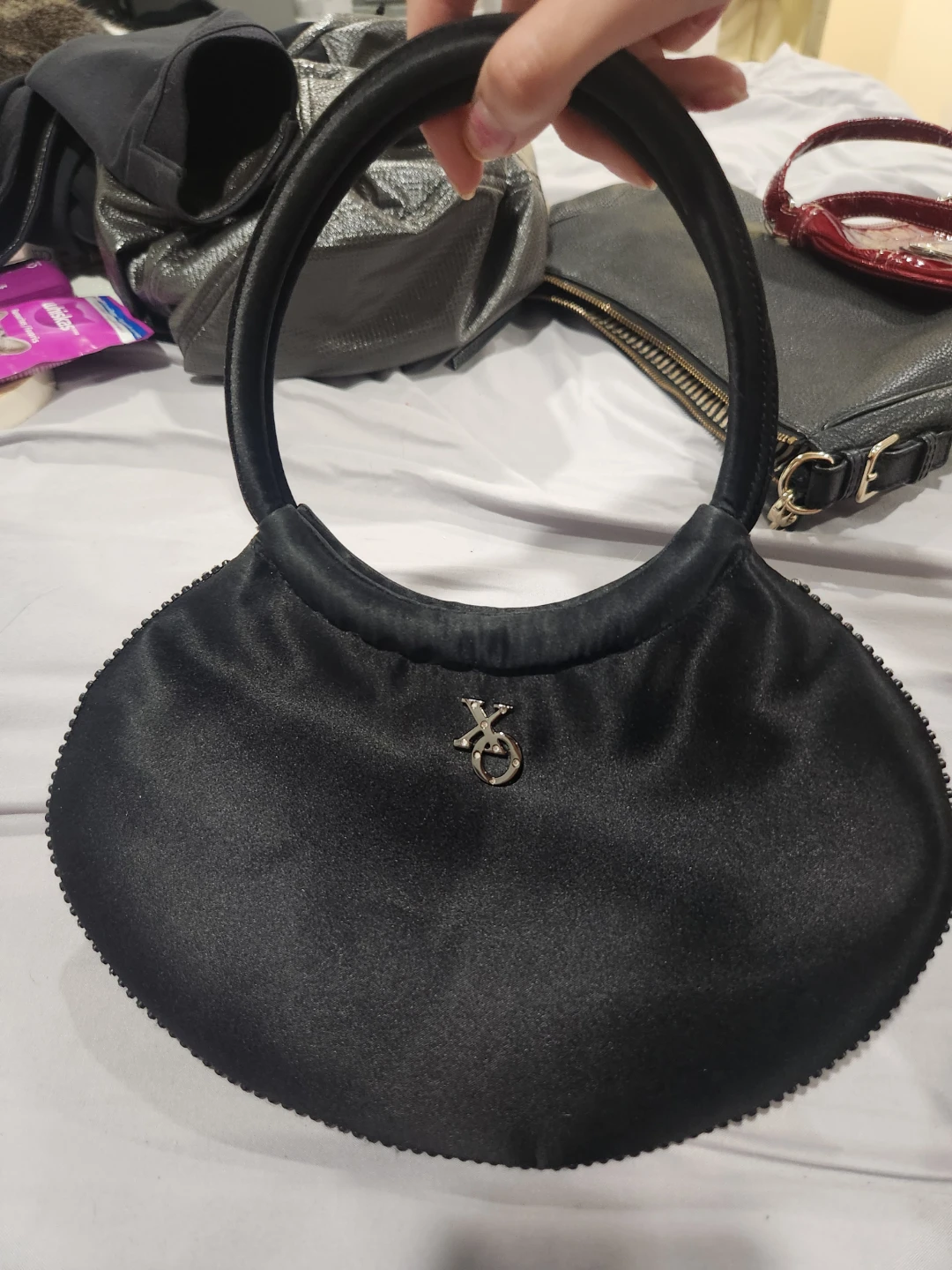 XOXO Y2K Black Satin Handbag - photo 3