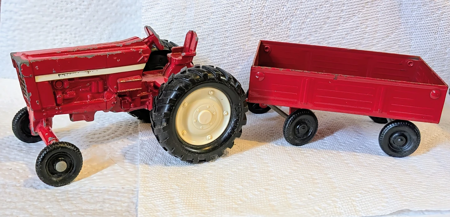 Vintage Ertl Red Tractor with Trailer Toy - 1/16 scale
