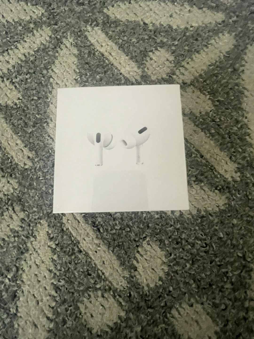 Apple AirPods Pro with MagSafe Charging Case