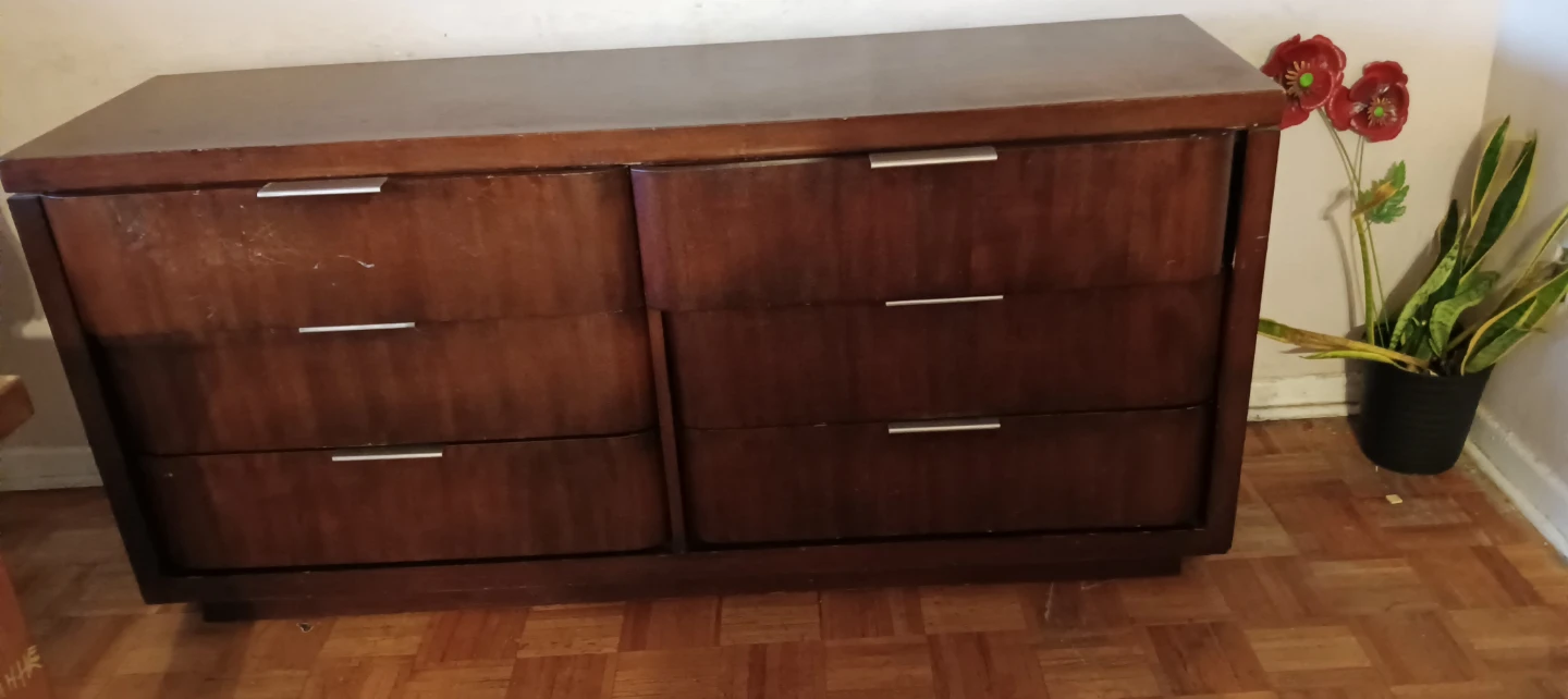 Moving sale