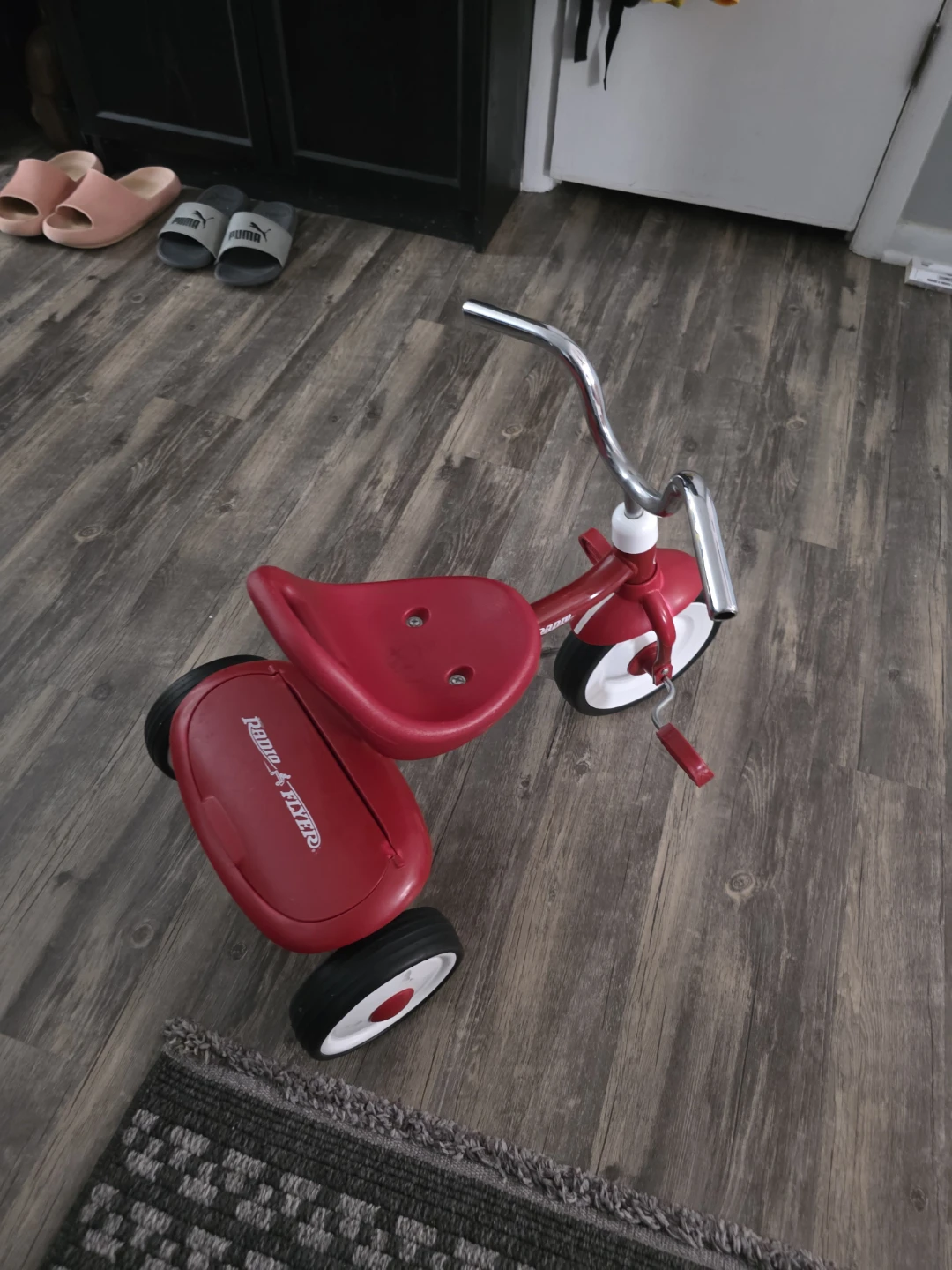 Radio Flyer Red Tricycle - photo 2