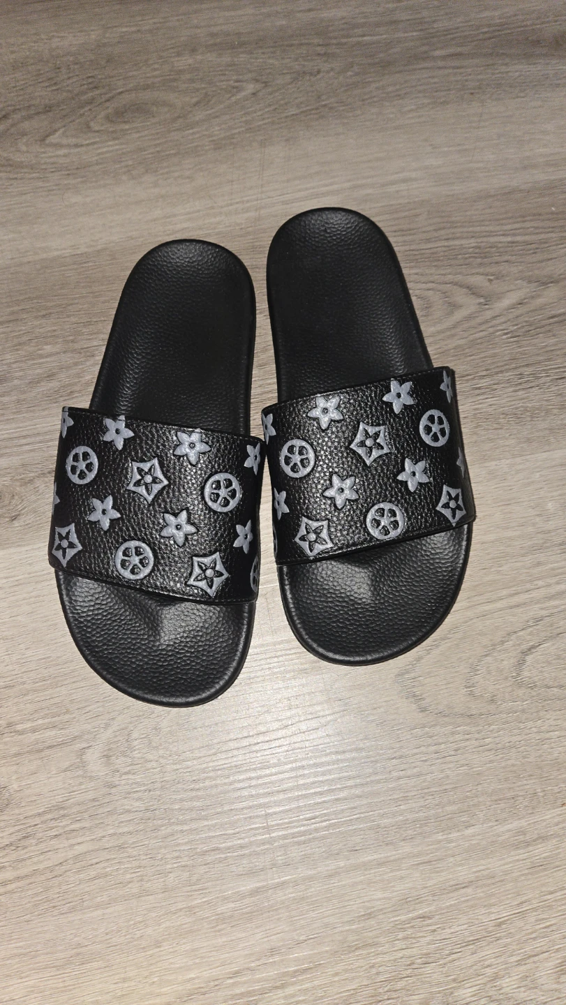 Black Slides with Pattern