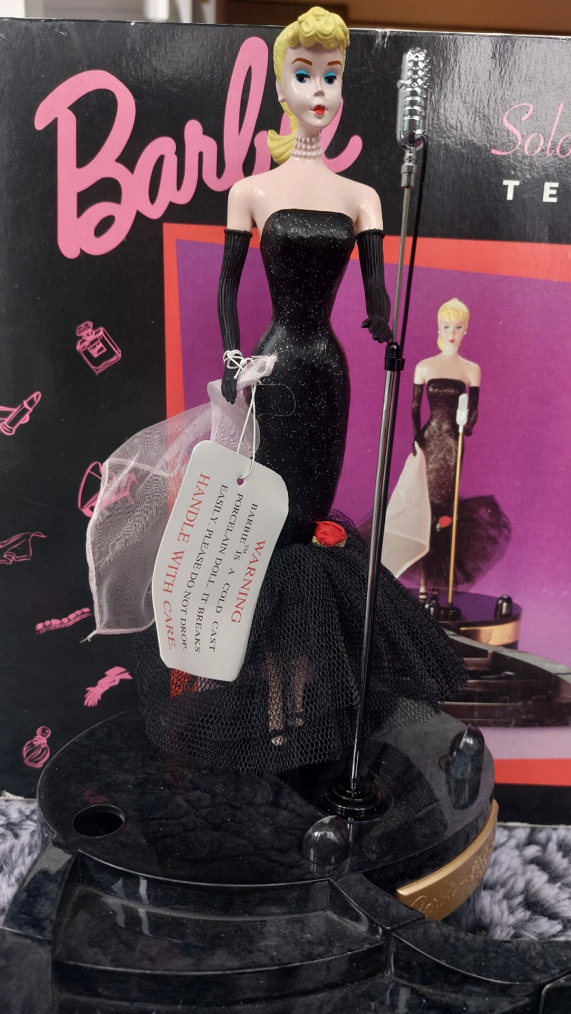 Barbie "Solo in the Spotlight" Collector phone - photo 2