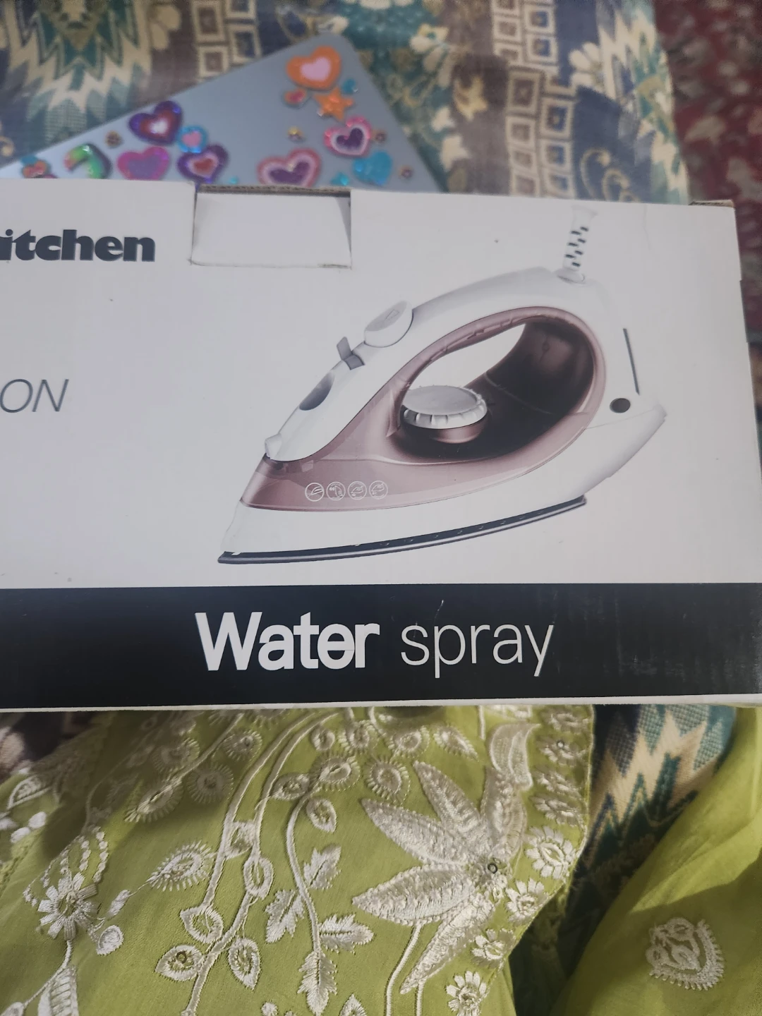 Royal Kitchen Steam Iron Y-896E - Water Spray