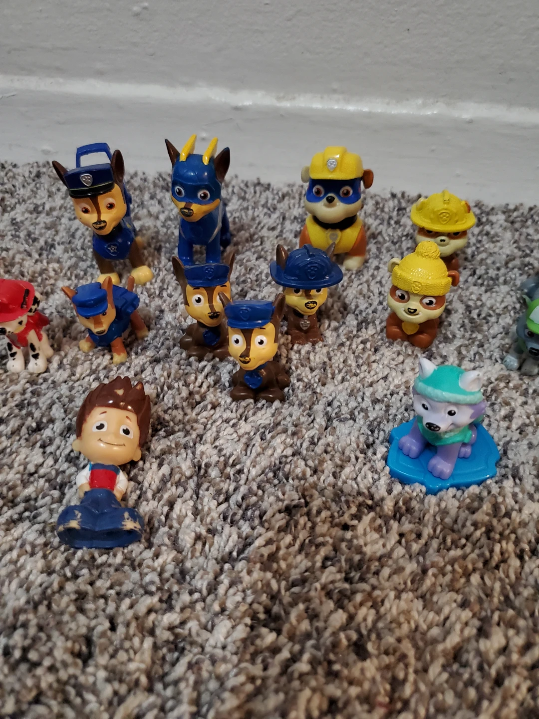 Paw Patrol Tower with Vehicles and Figures - photo 5