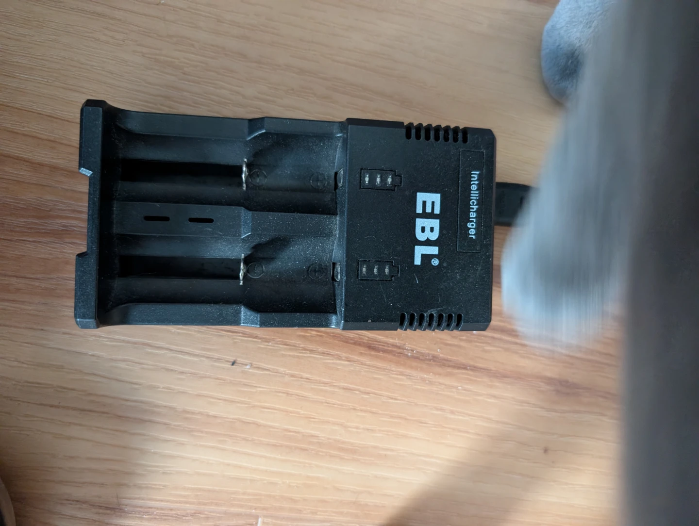EBL Intellicharger Battery Charger
