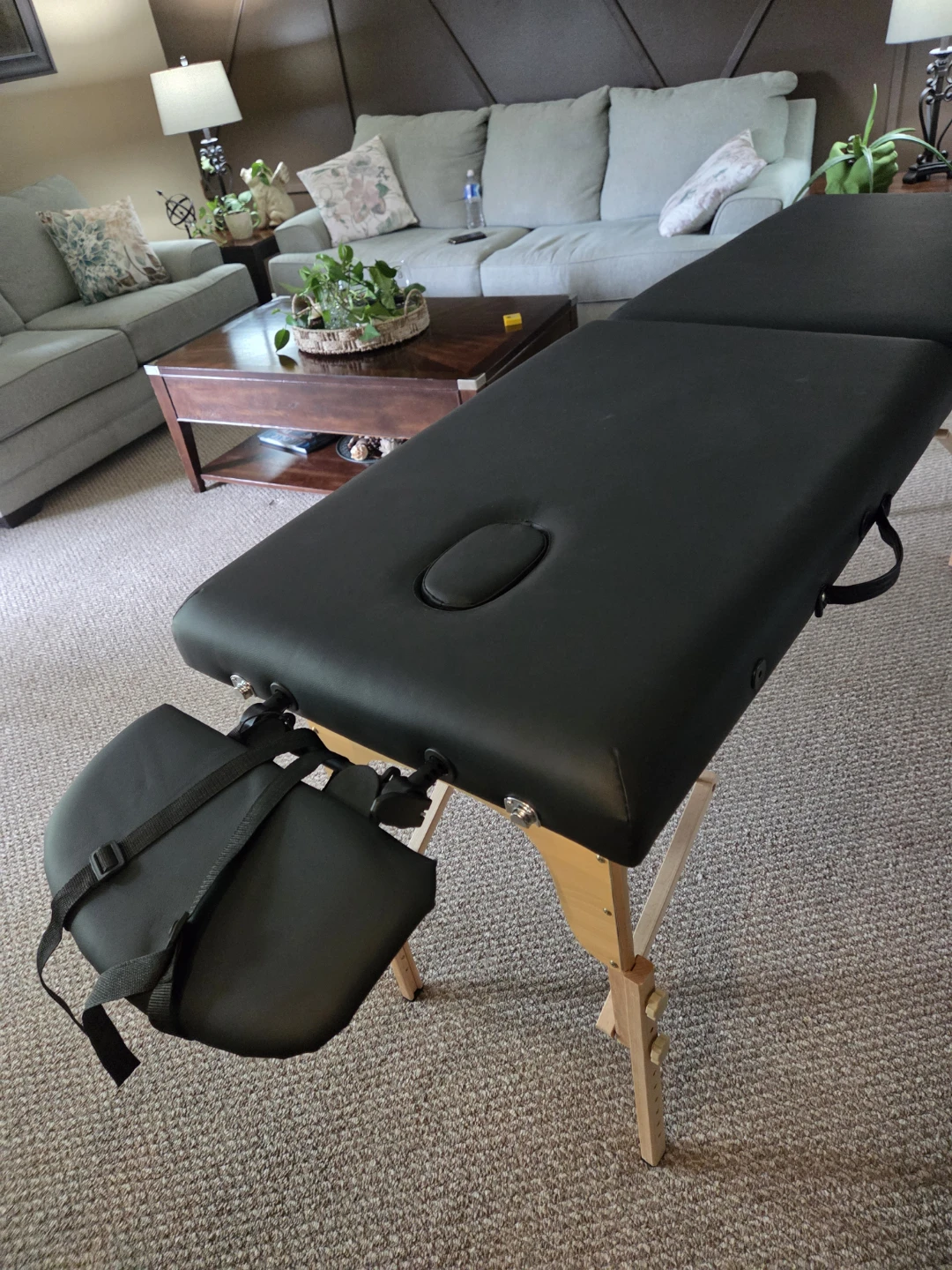 Yaheetetch 2-Fold Massage Table Black - photo 5