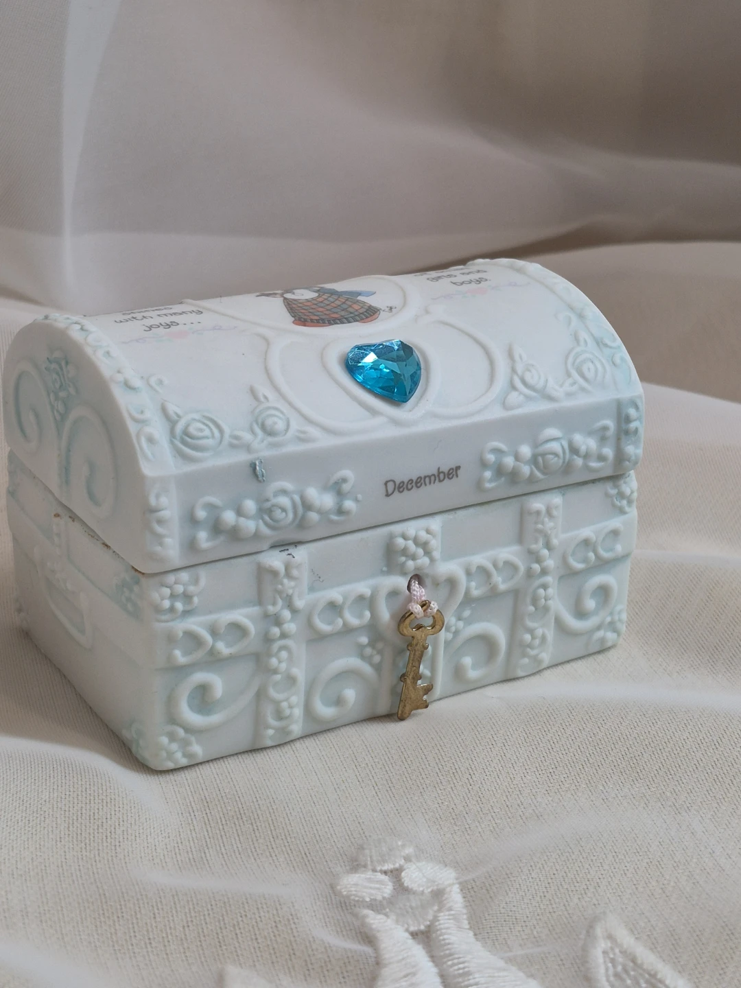 Porcelain Precious Moments December Birthday Trinket.. - photo 3