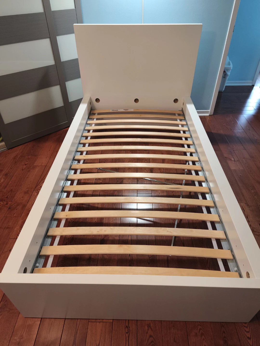 Ikea Malm Twin Bed Frame with Slats, free mattress - photo 2