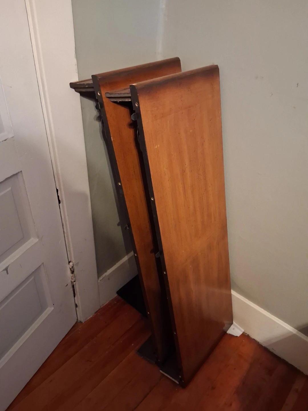 Wooden Dining Table with Glass Top. Liz Claiborne. - photo 3