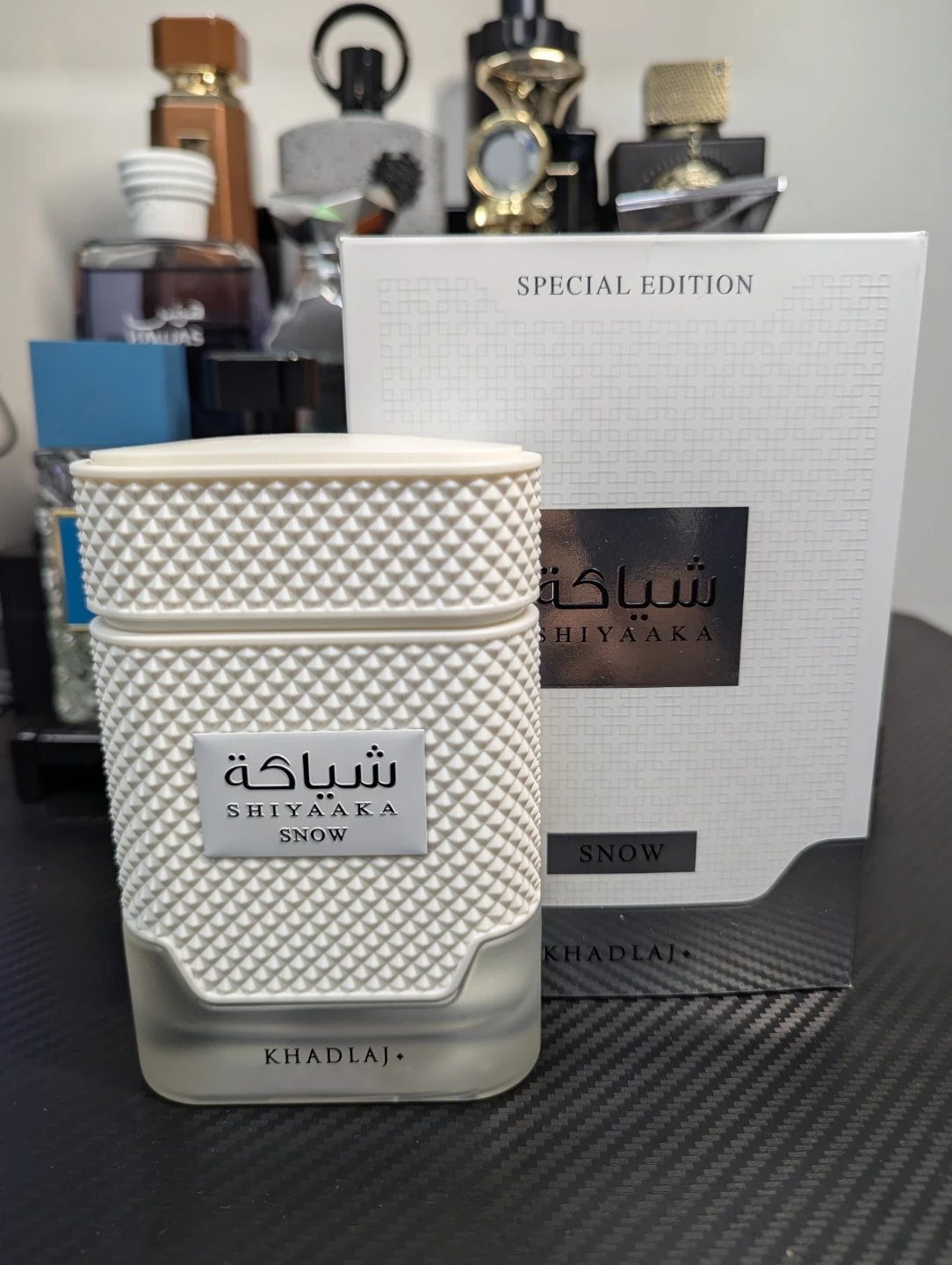 Khadlaj Shiyaaka Snow Special Edition Perfume