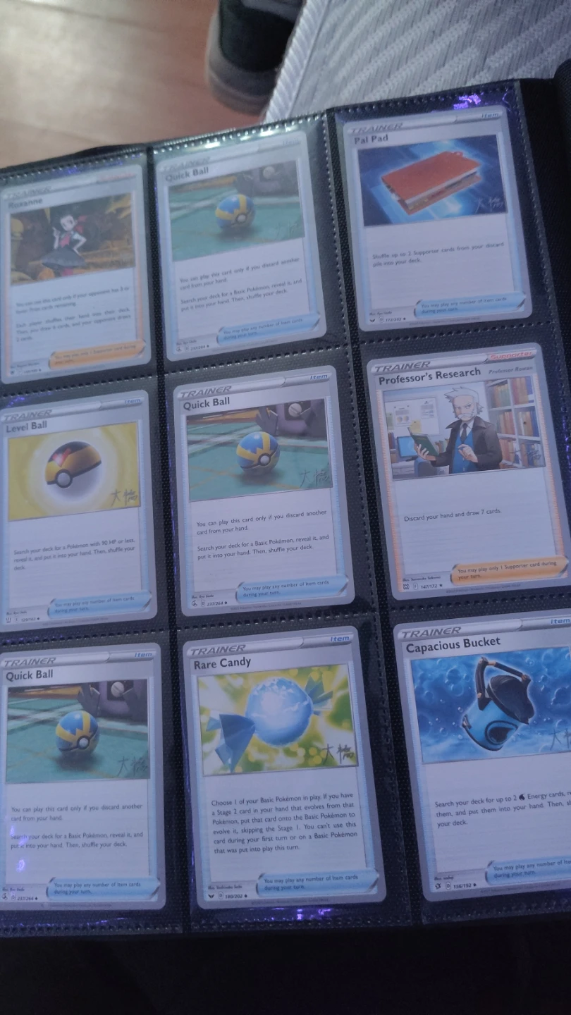 Pokemon binder worth 600$have more photos I couldn't fix - photo 4
