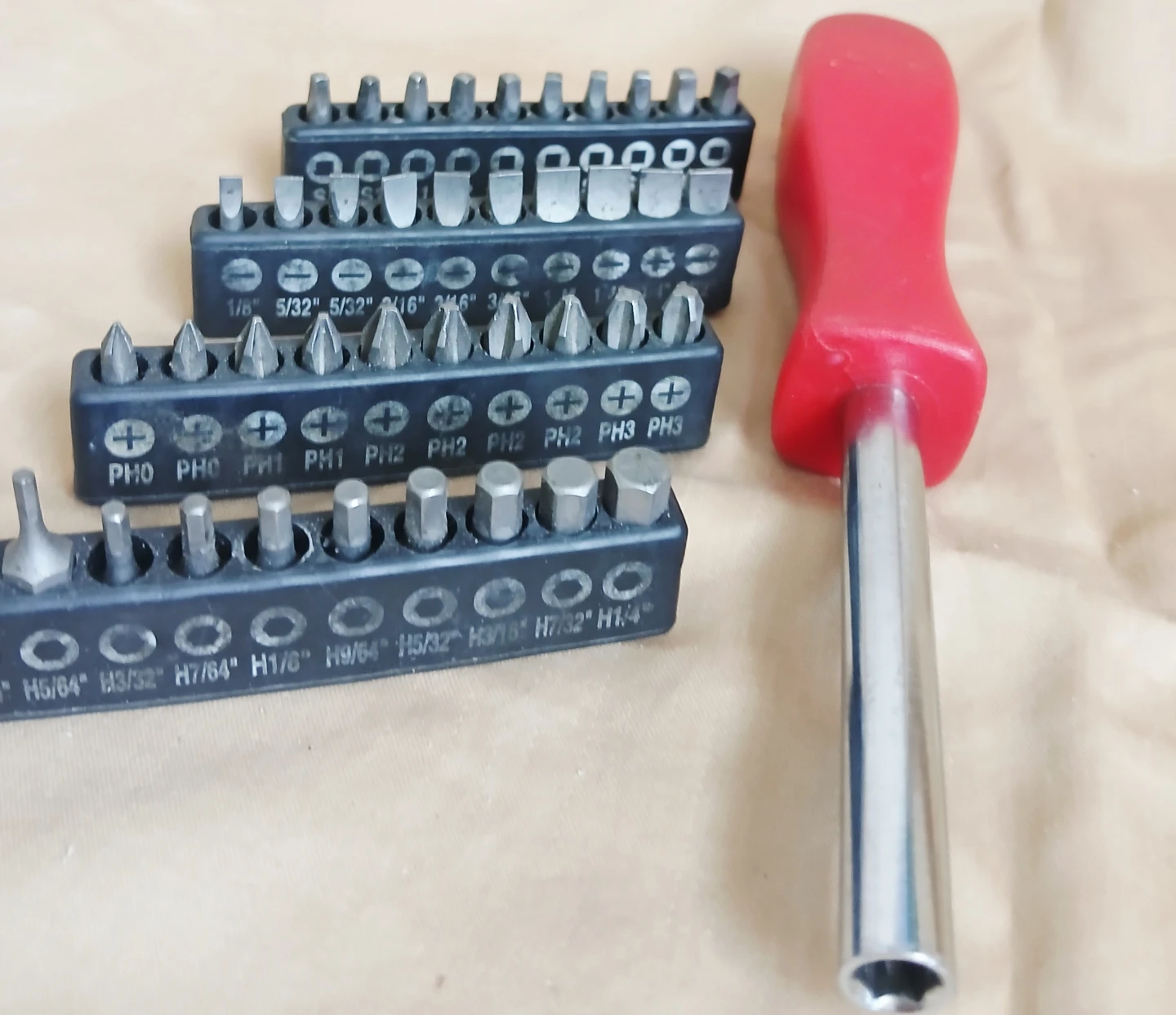 Screwdriver Bit Set of 40 items with Handle - photo 4