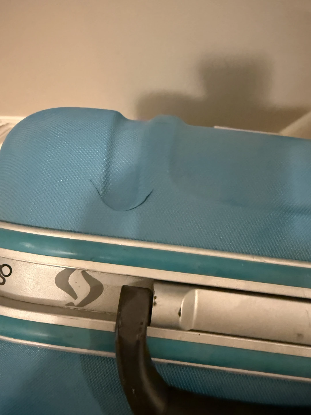 Summit brand hardside carry-on suitcase for sale - photo 3