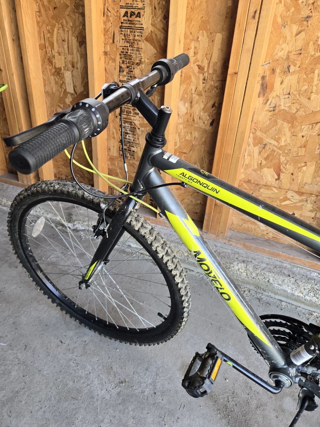 Motive Algonquin Bike