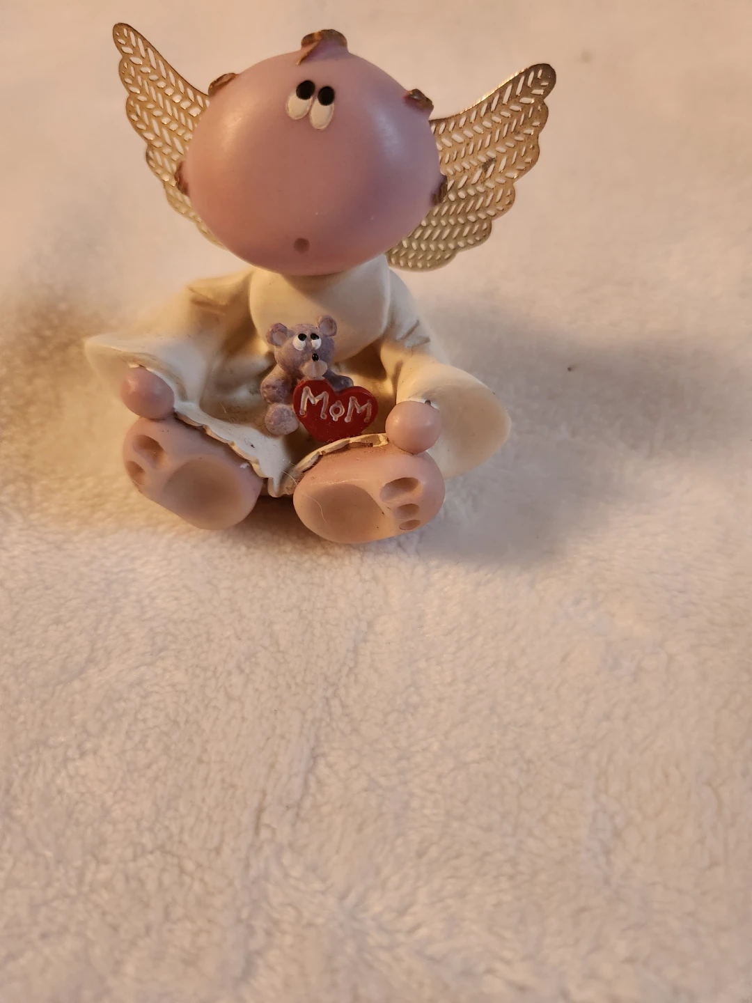 Angel Figurine with Mom Heart