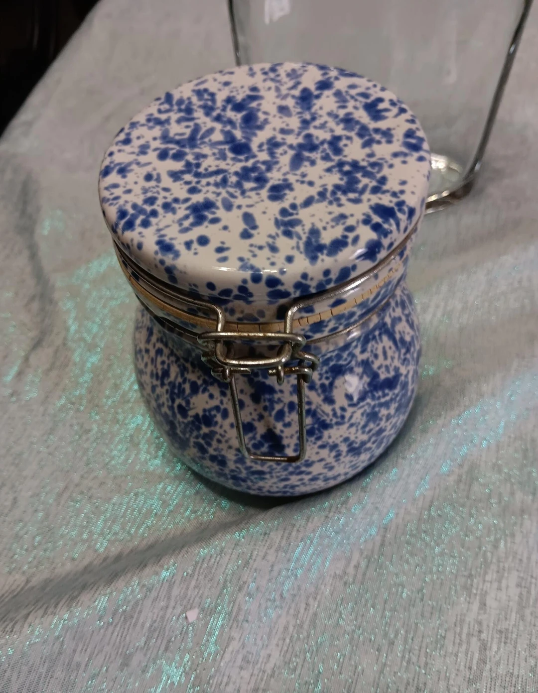Ceramic Blue and White Speckle Storage Jar - photo 4