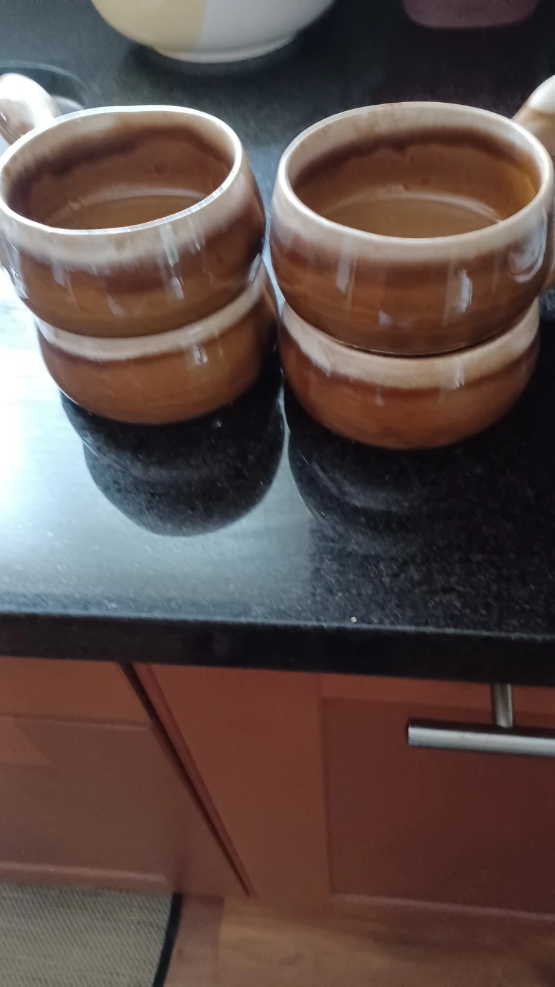 Set of 4 onion soup bowls