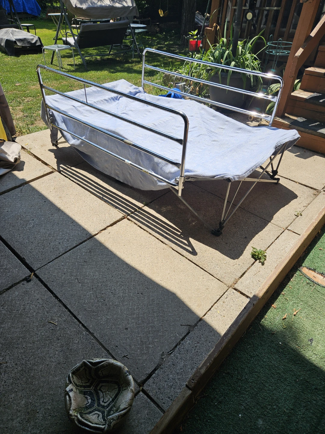 Chrome Metal Bed Rails - photo 3