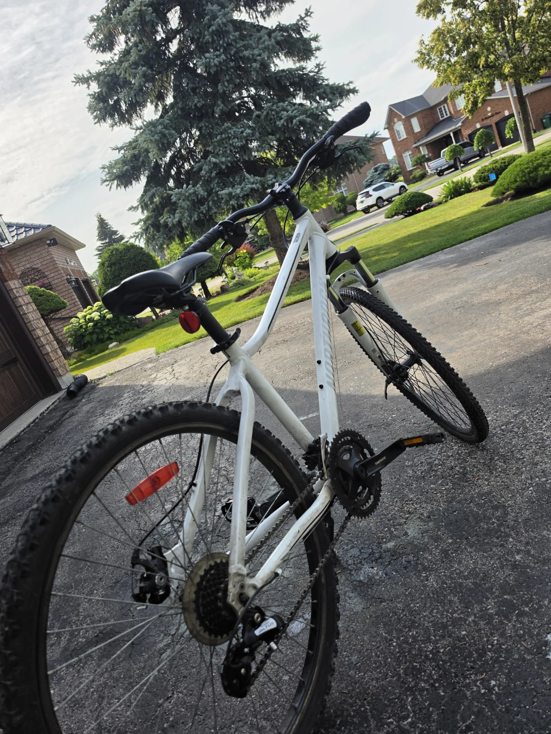 Northrock White Mountain Bike