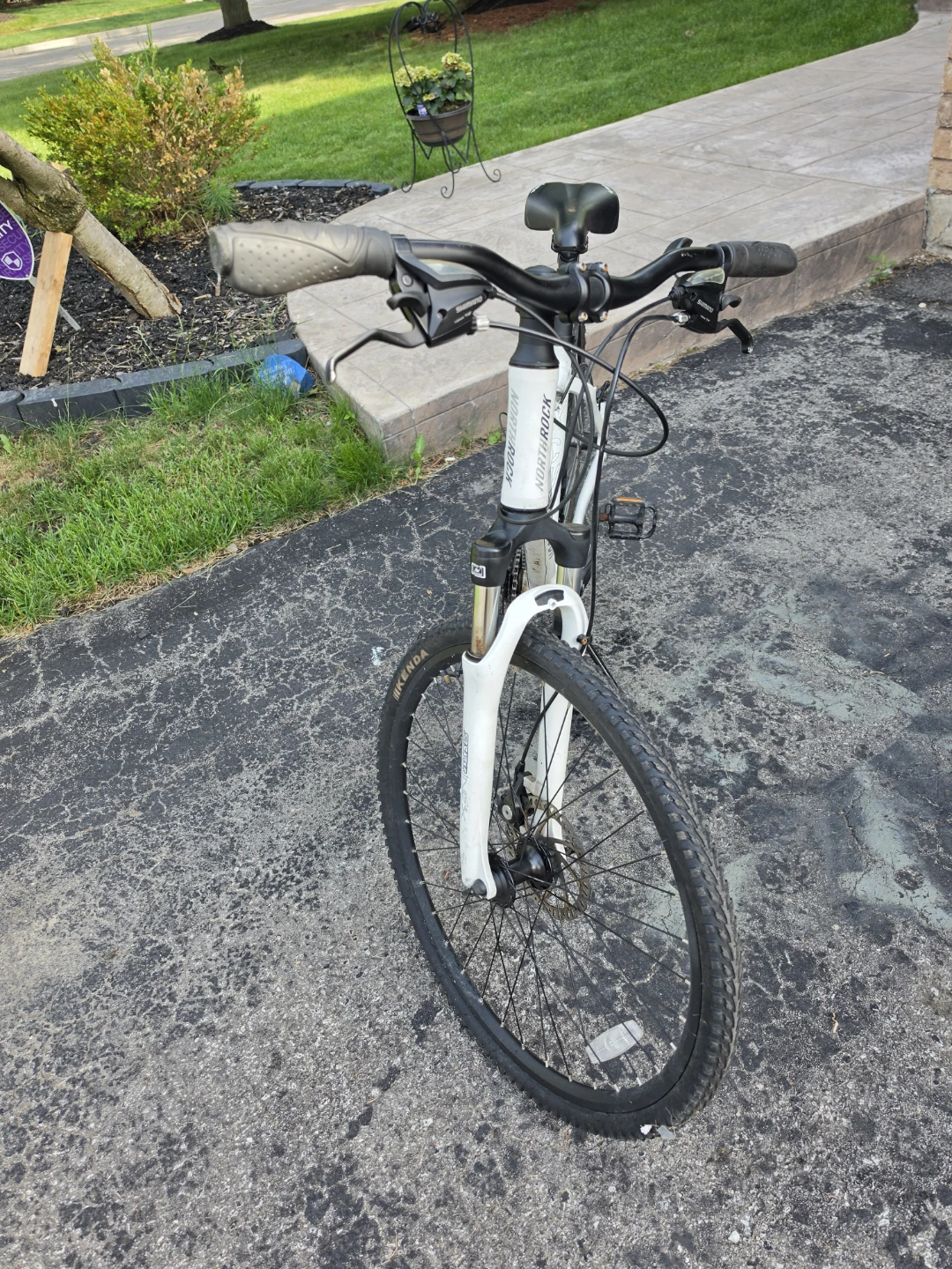 Northrock White Mountain Bike - photo 2