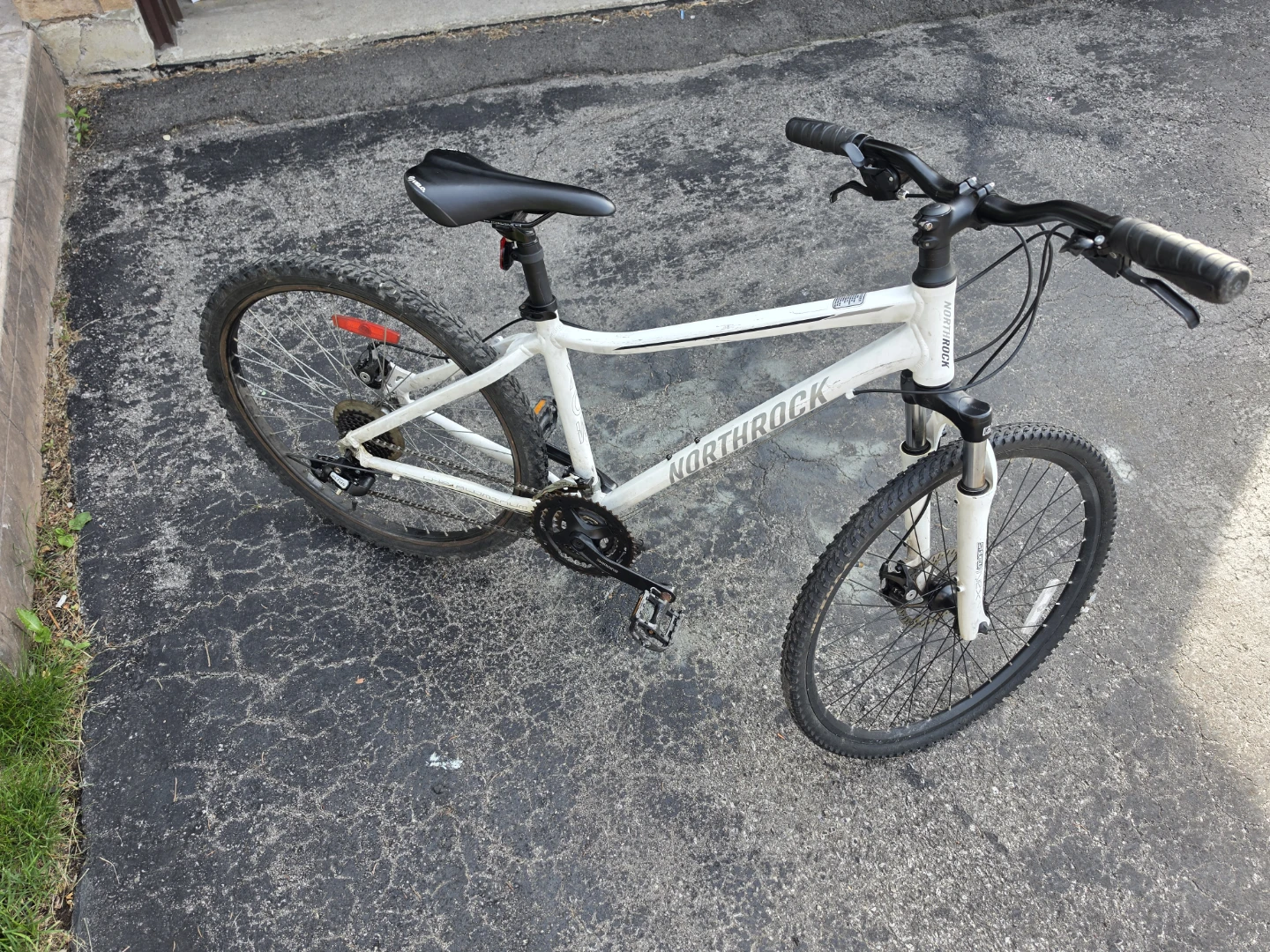 Northrock White Mountain Bike - photo 3