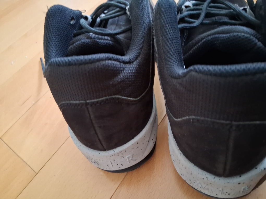 Jordan Sneakers - photo 2