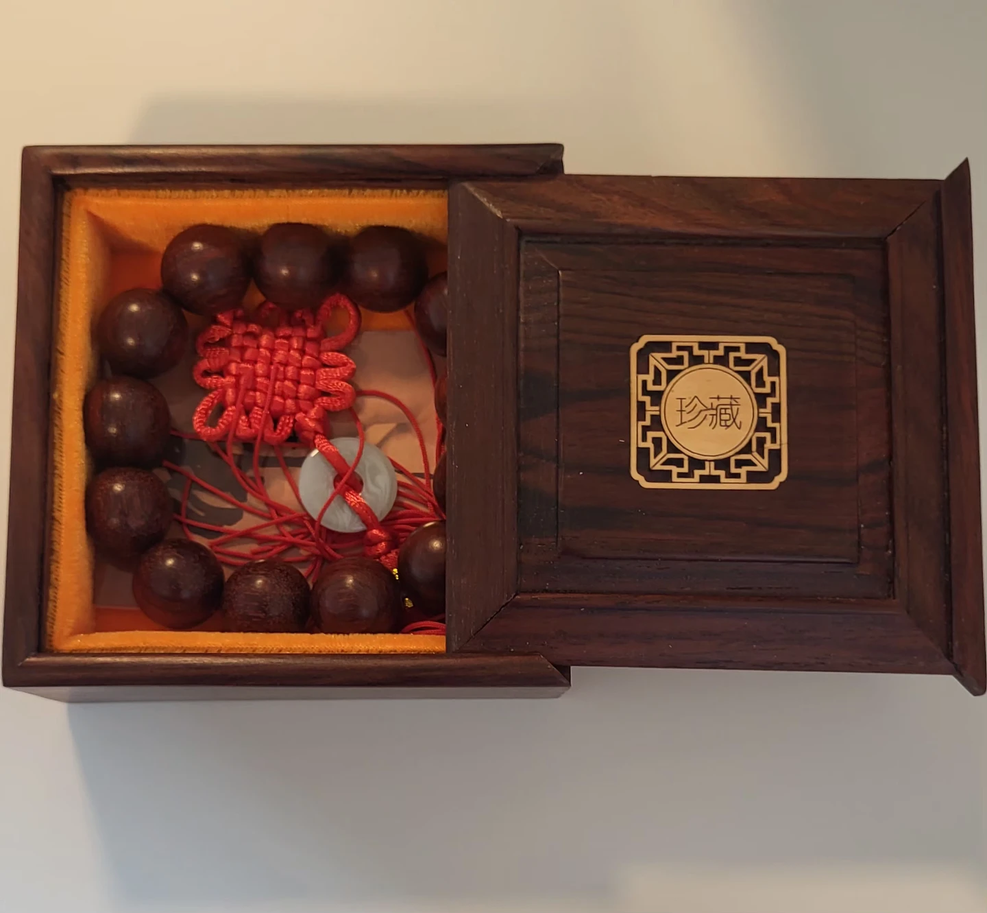 Sandalwood Beaded Bracelet with Decorative Box