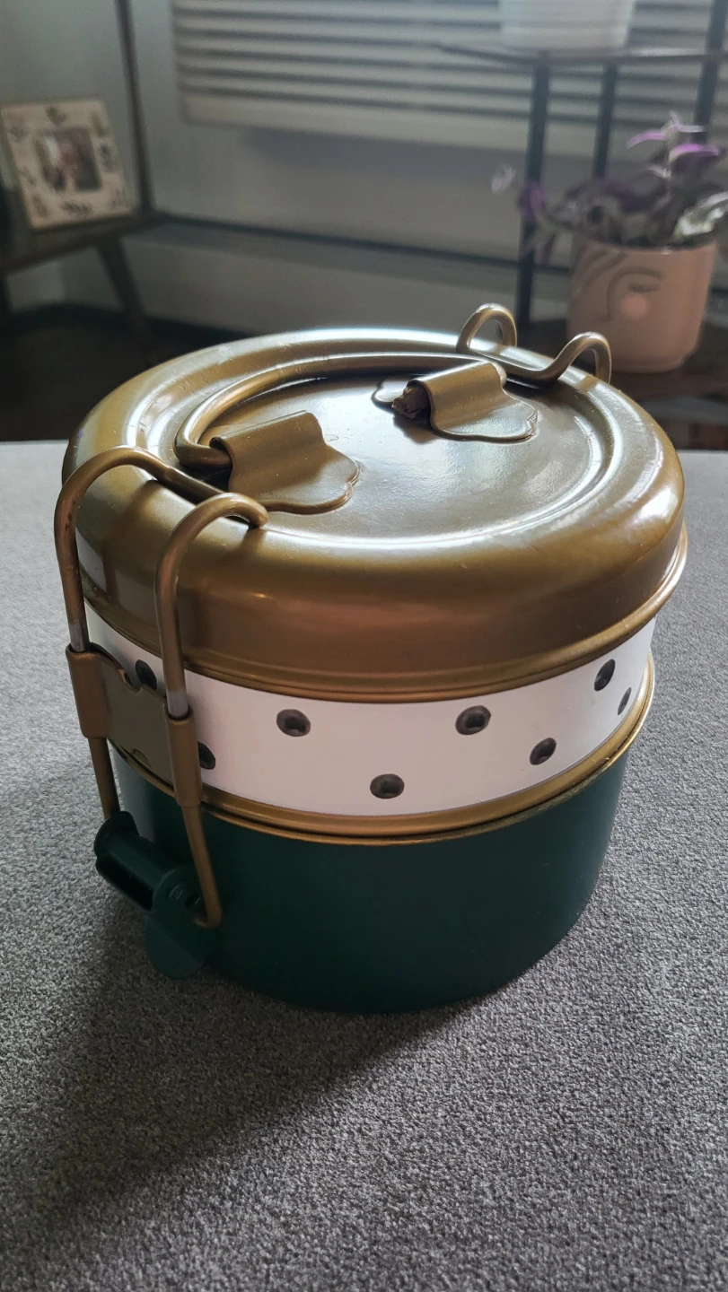 Metal picnic container/ bento box