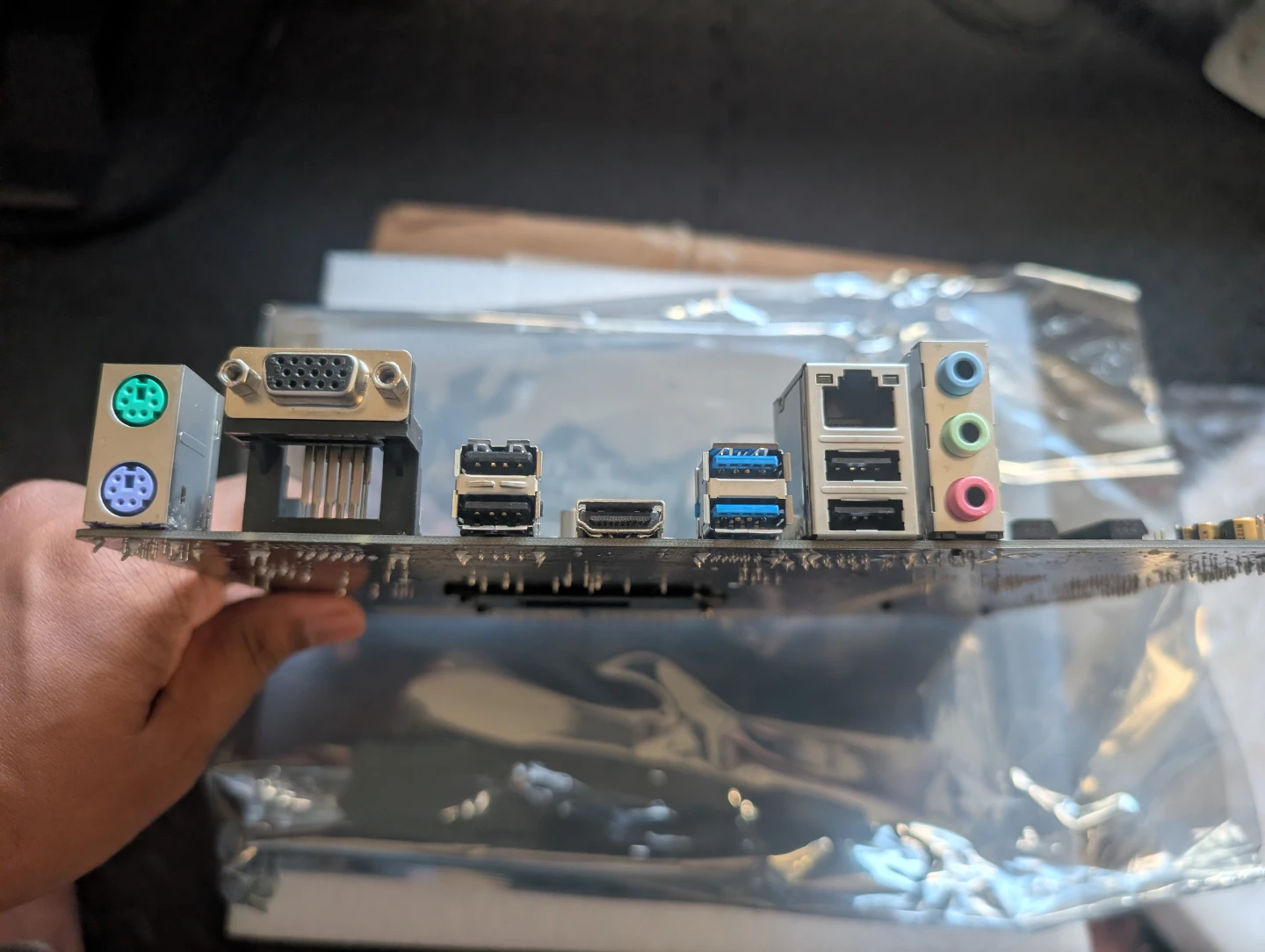 ASRock H310M-HDV Motherboard - photo 3