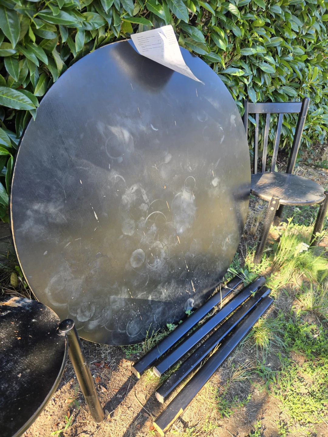 Round Dining Table with 2 Chairs - photo 4