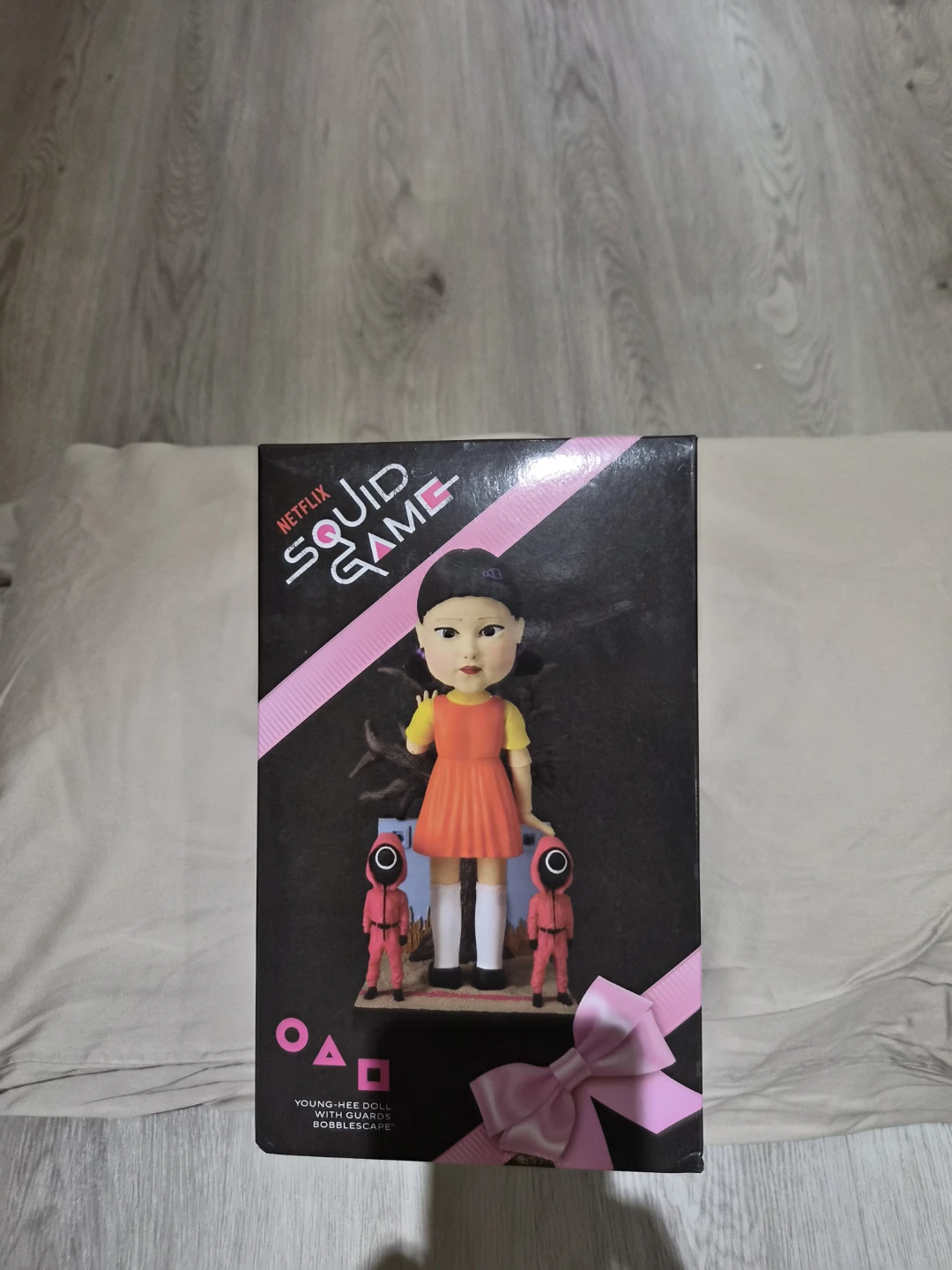 Netflix Squid Game Young-Hee Doll with Guards Bobblehead - photo 4