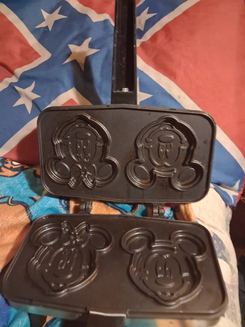 Disney Mickey Minnie Mouse Sandwich Maker Waffle Maker - photo 2