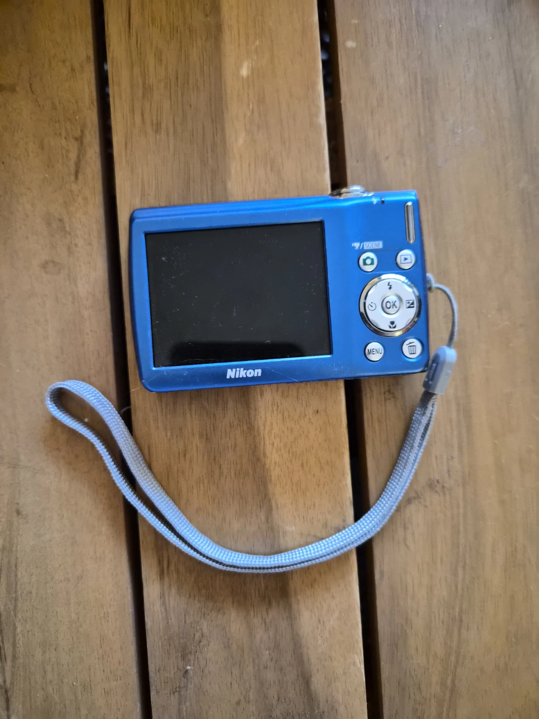 Nikon COOLPIX S220 Digital Camera - Blue - photo 2