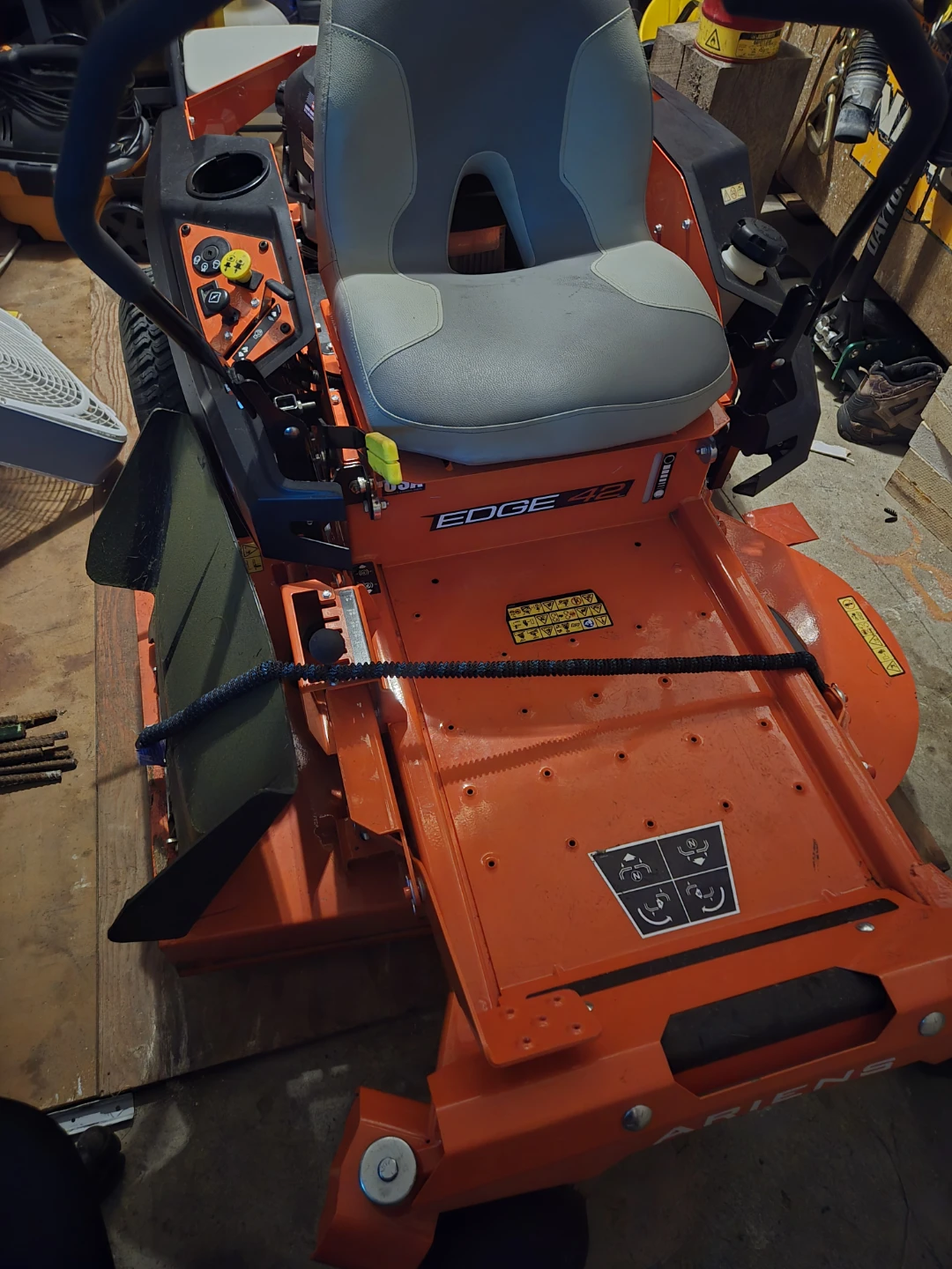 Ariens Edge Zero Turn Mower - photo 4